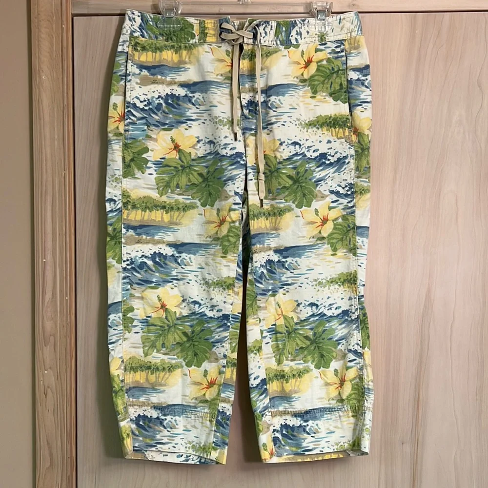 Cropped Tropical Print Pants - Picture 1 of 5
